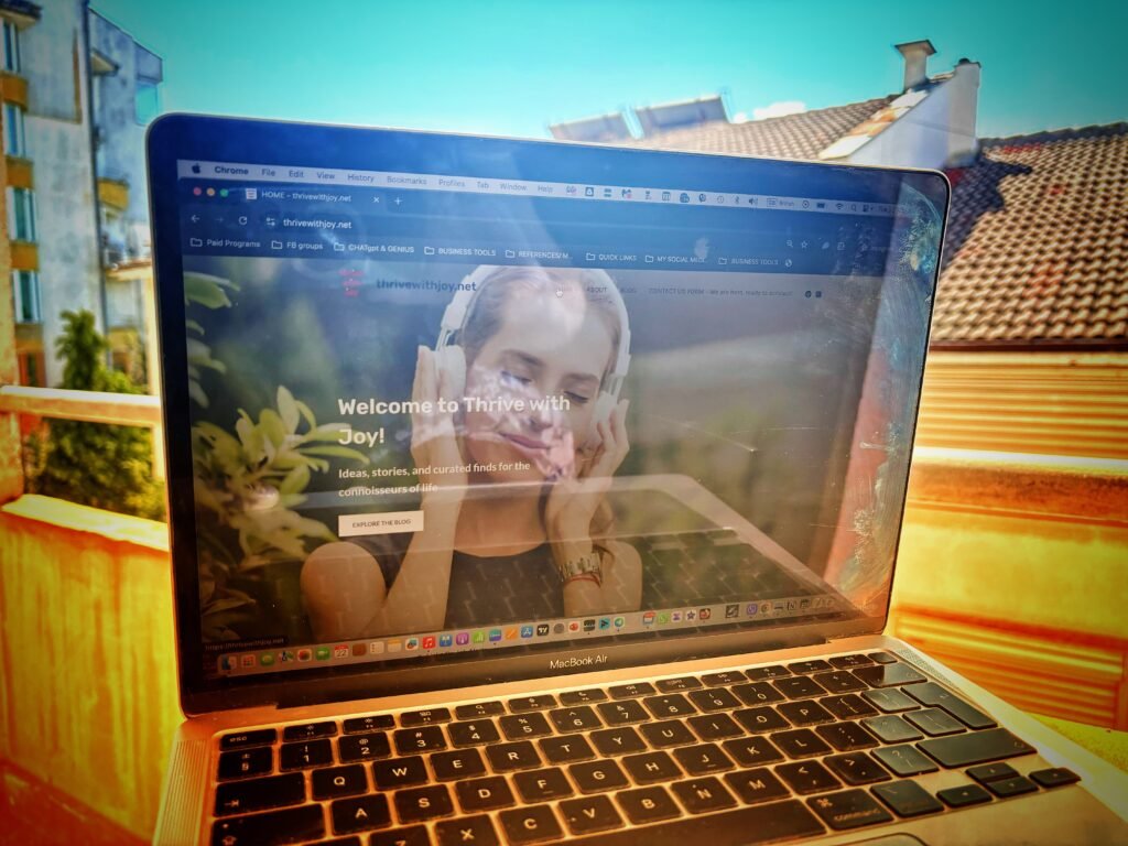 Email tools and coloured eggs: my Easter choices